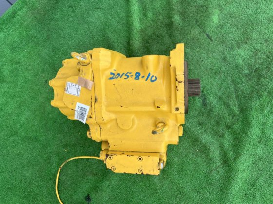 小松主泵：PN DFJ52369；小松主泵