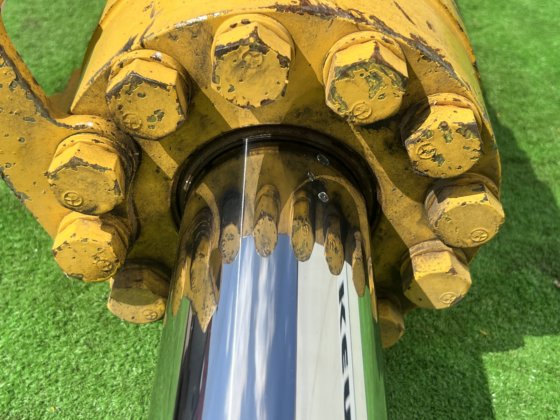 小松液压千斤顶：OSA；小松液压缸千斤顶