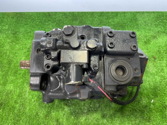 小松主泵：PN 708-3S-11220；小松液压泵