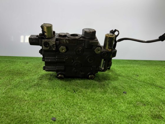 Hydraulic pump; 油圧ポンプ