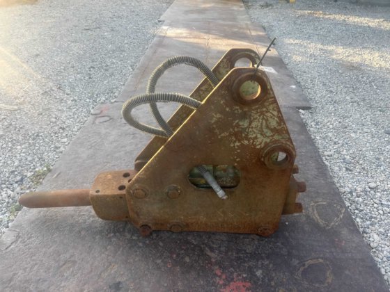 断路器 0.1 断路器