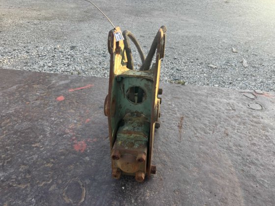 ブレーカー 0.1 Breaker