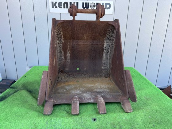 STD铲斗：销钉45mm，臂宽200mm；标准铲斗