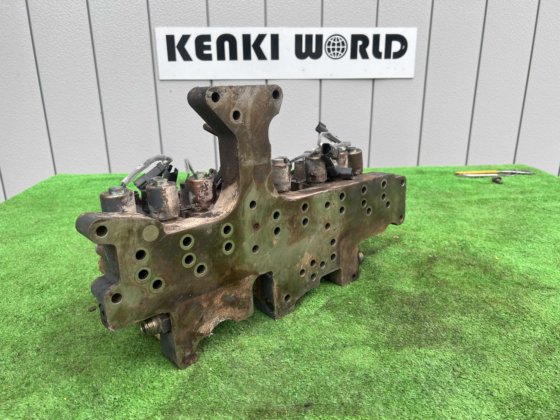 电动阀组（含电磁部件）；控制阀组（含电磁部件）