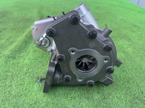 IHI 涡轮增压器；涡轮