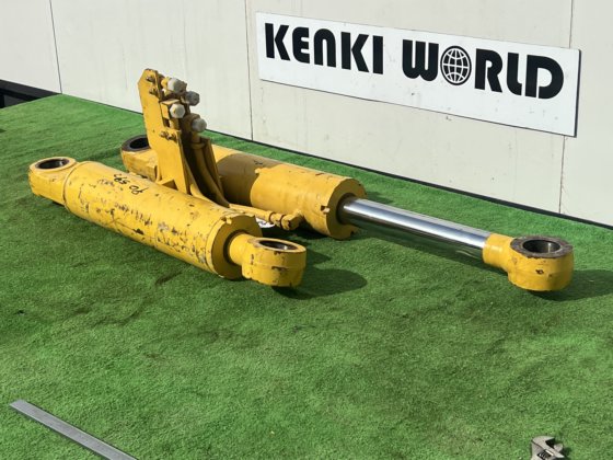 小松液压千斤顶：2件（1套）OSA；小松液压缸千斤顶