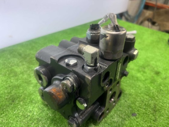 控制阀：带电磁阀