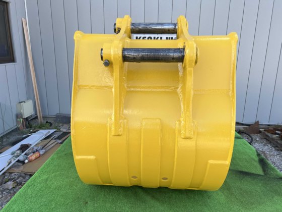 0.45 STD 铲斗：销轴60mm，臂宽260mm，PC120；标准铲斗