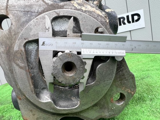 小松柱塞泵：PN 708-1U-11524；小松柱塞泵