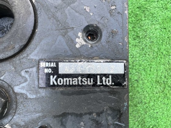小松液压泵组件：PN 708-3T-11140；小松主泵减震器箱