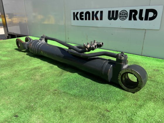 Komatsu Hydraulic Jack; コマツ 油圧シリンダー