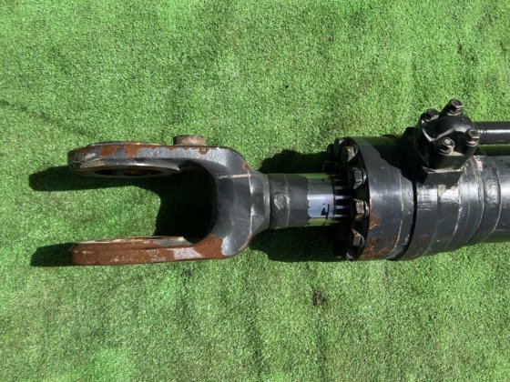 Komatsu Hydraulic Jack; コマツ 油圧シリンダー