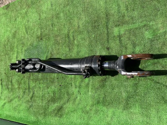 Komatsu Hydraulic Jack; コマツ 油圧シリンダー