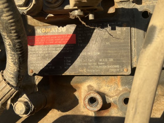 Komatsu SAA4D95LE-5-A