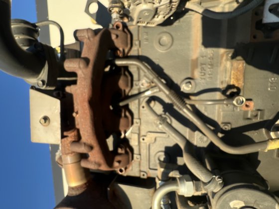 Komatsu SAA4D95LE-5-A