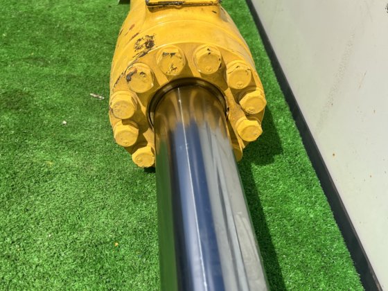 小松液压千斤顶：OSA；小松液压缸千斤顶