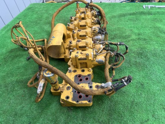 电动阀单元（含电磁部件）；控制阀单元（含电磁部件）