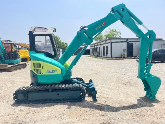 2000 YANMAR B3-3