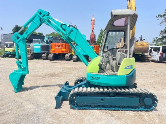 2000 YANMAR B3-3