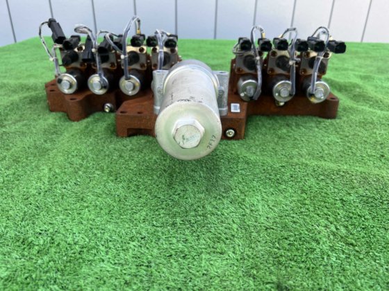 Electric valve control; コントロールバルブユニット