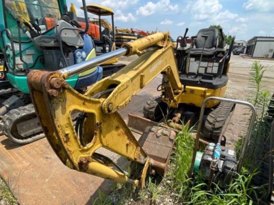 2005 KOMATSU PC18MR-2