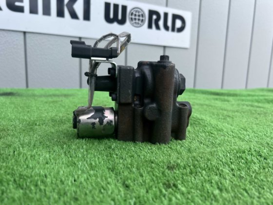 小松液压切换电磁阀、电动阀：PN K7003970；液压切换电磁阀