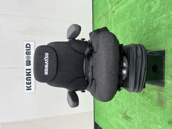 小松平地机座椅