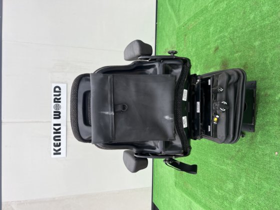 小松平地机座椅