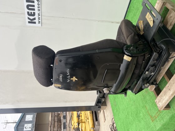 西雅特 CAB 和内饰件