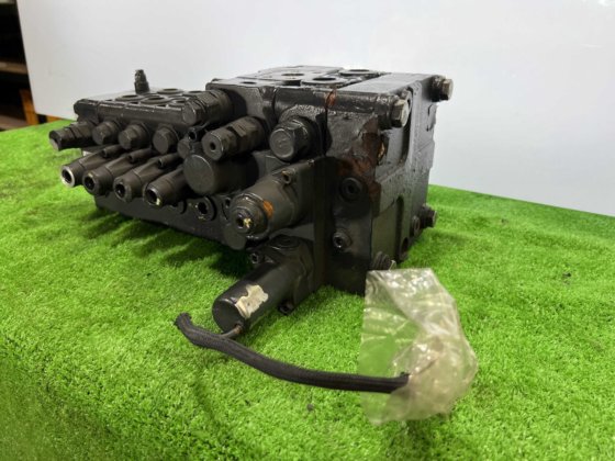 Control valve; コントロールバルブ