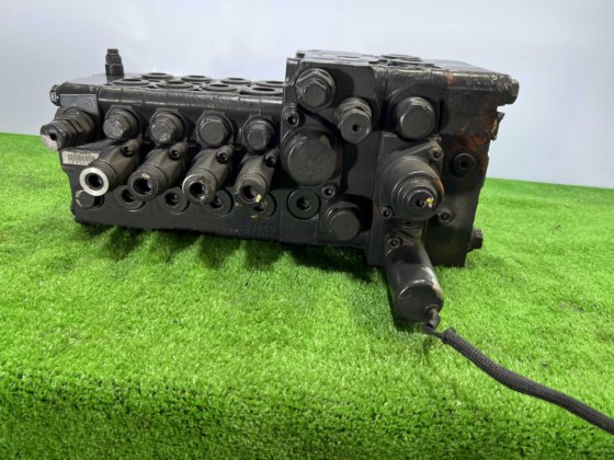 Control valve; コントロールバルブ