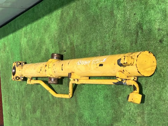 Komatsu Hydraulic Jack; コマツ 油圧シリンダー