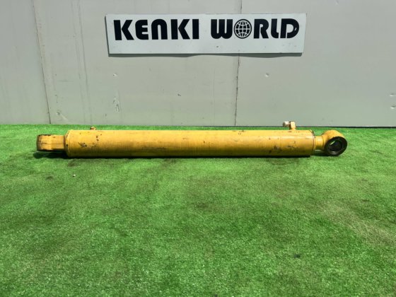 Komatsu Hydraulic Jack; コマツ 油圧シリンダー