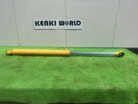 Komatsu Hydraulic Jack; コマツ 油圧シリンダー