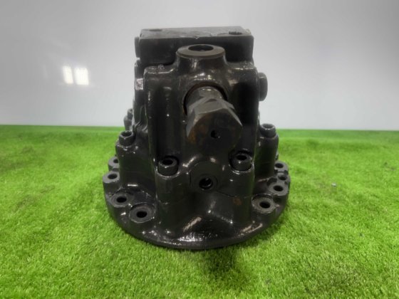 Swing Motor; スイングマシナリ上部