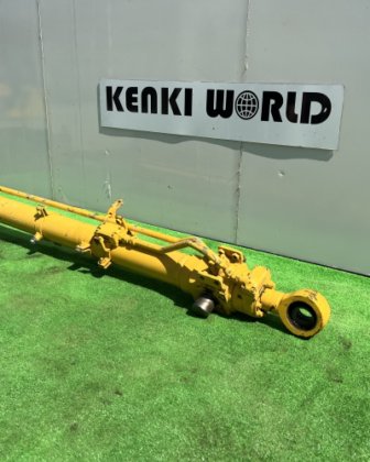 Komatsu Hydraulic Jack; コマツ 油圧シリンダー