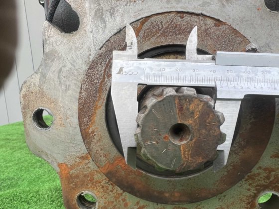 Komatsu Main pump; コントロールバルブユニット