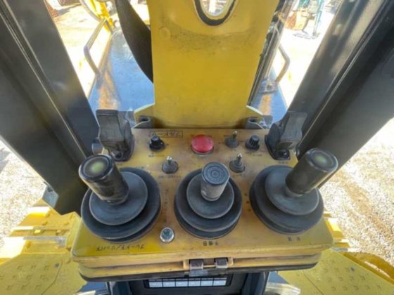 2015 KOMATSU D155AX-6