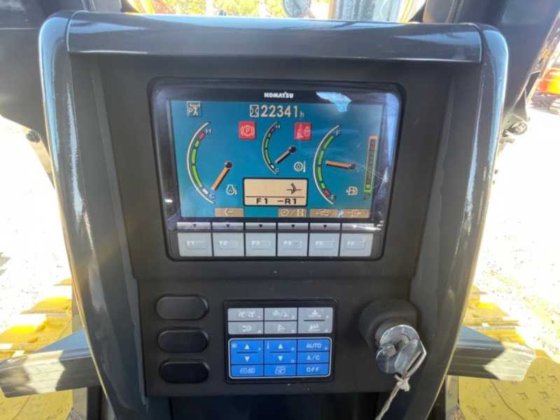 2015 KOMATSU D155AX-6