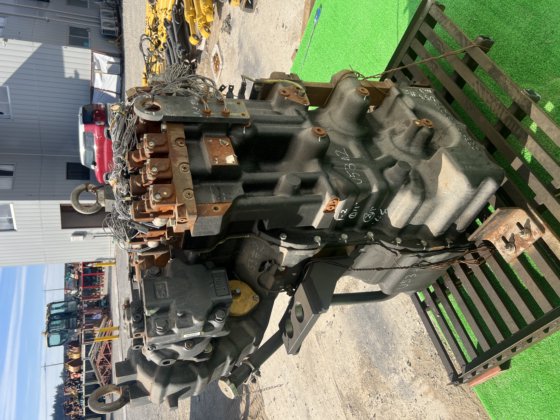 中古コマツ モーターグレーダー用 トルクコンバーター