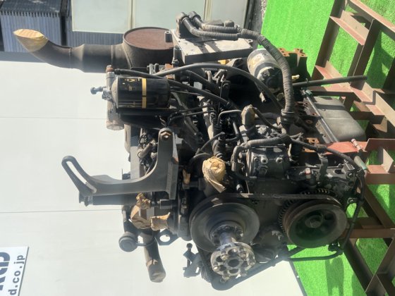Komatsu engine