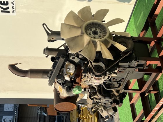 Komatsu SAA4D95LE-5-A