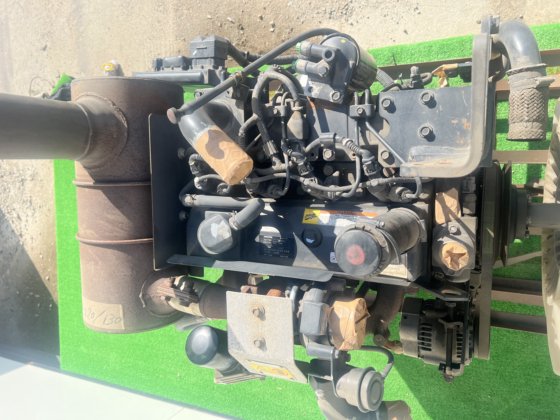 Komatsu SAA4D95LE-5-A