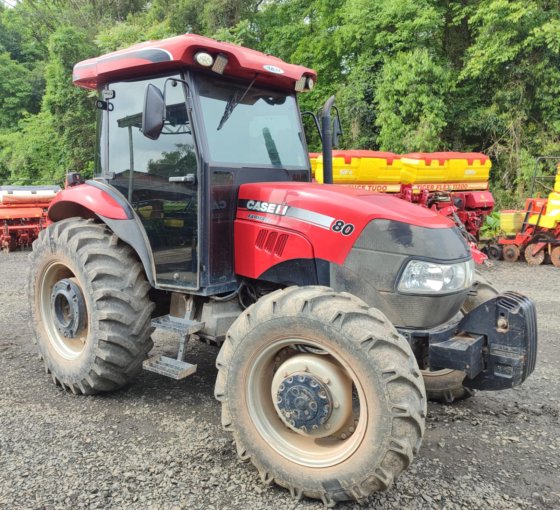 2013 Case IH Farmall 80