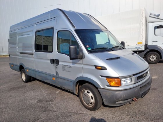 2002 Iveco Daily Box HKa 35 C 15 In Ludwigsfelde Germany