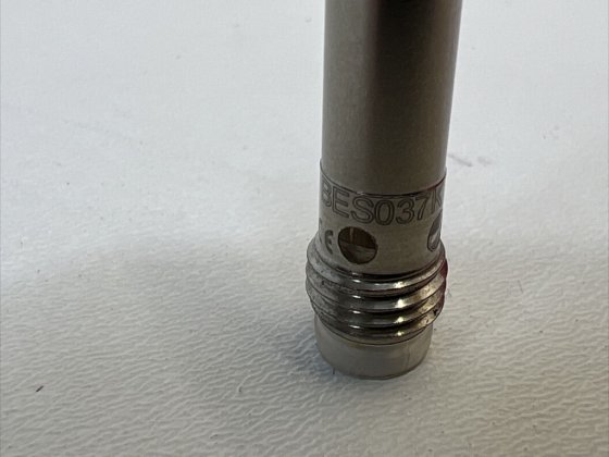 Balluff BES037K inductive sensor standard