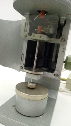 Karl Schröder material testing machine