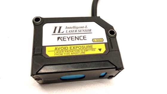 Keyence IL-S065 Laser Sensor