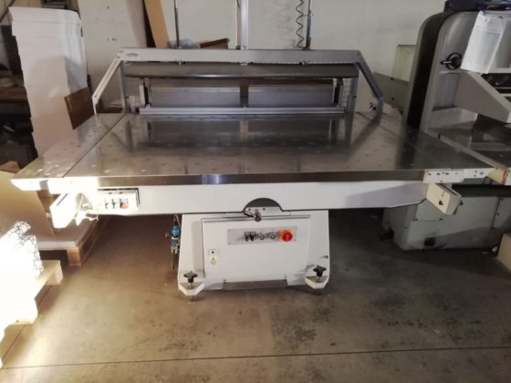 2008 施耐德慢跑机