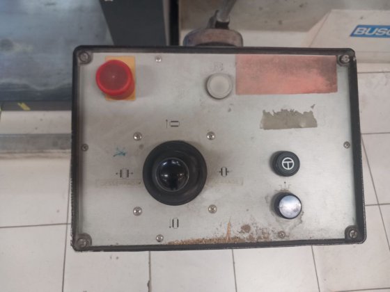 2000 总线桩弯折机